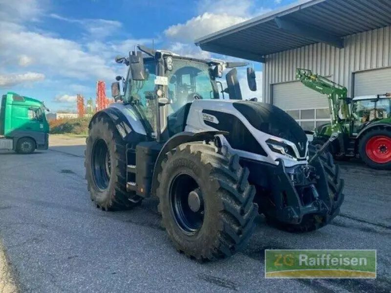 E-FARM: Valtra Q265 - Tractor - id W8JCDSG - €183,700 - Year of construction: 2024 - Engine hours: 436,Germany