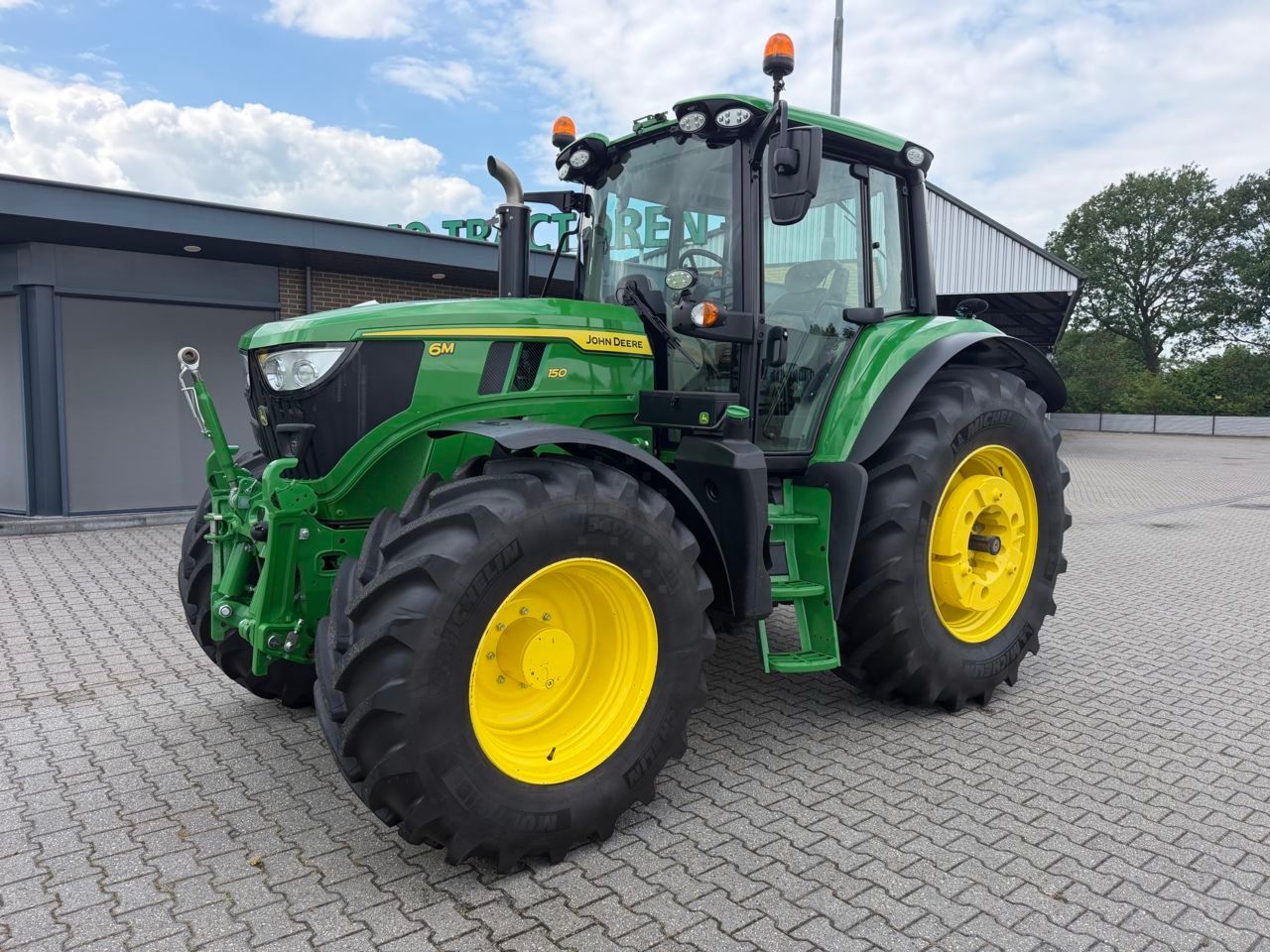 John Deere 6M 150 Tracteur 117 500 €
