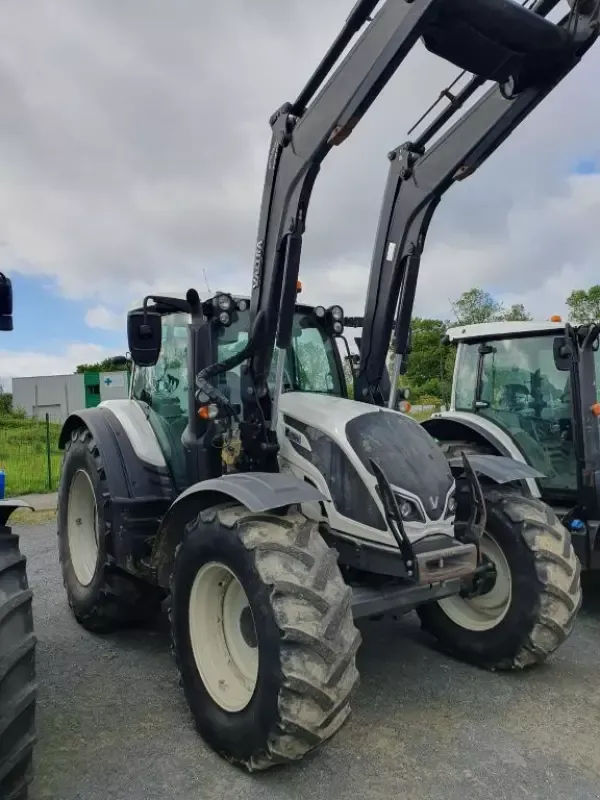 E-FARM: Valtra N134 Active - Tracteur - id PKGYAMB - 66 000 € - Année: 2019 - Lecture du nombre d'heure: 3 500,Puissance du moteur (chevaux): 130,France