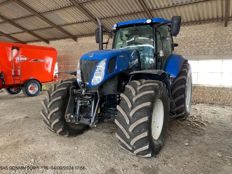 E-FARM: New Holland T7.270 - Tractor - id WCKJ1BM - €72,000 - Year of construction: 2015 - Engine hours: 4,921,Engine power (HP): 270,France