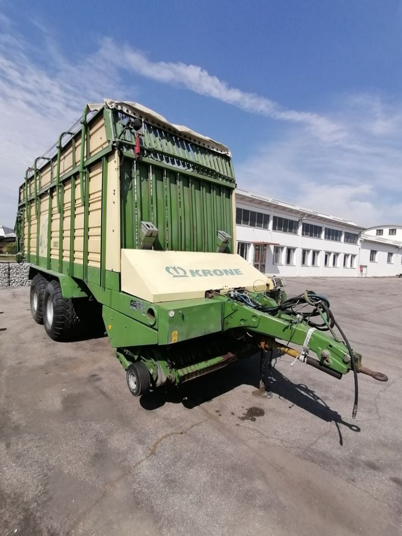 Krone 4 XL R GD trailer €18,000