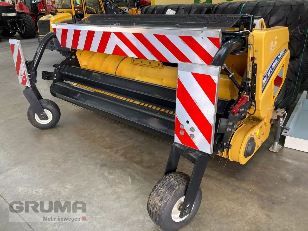 New Holland 300 FP HP Paddles Header €13,000