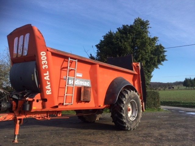 E-FARM: sodimac rafal 3300 - Épandeur de fumier et de compost - id 6TKBHRK - 16 000 € - Année: 2011 - France