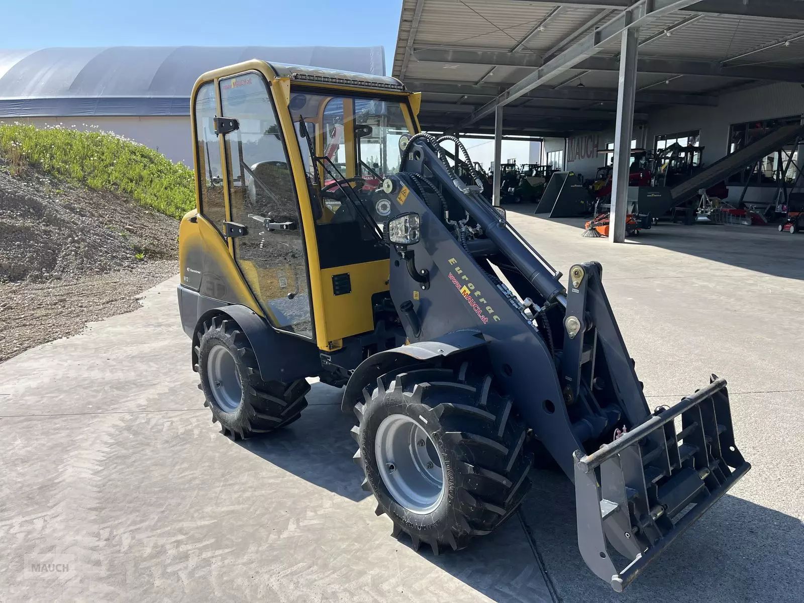 E-FARM: Eurotrac w12 mit kabine euroaufnahme - Tele wheel loader - id EHL1KHU - Year of construction: 2022 - Engine power (HP): 25,Austria