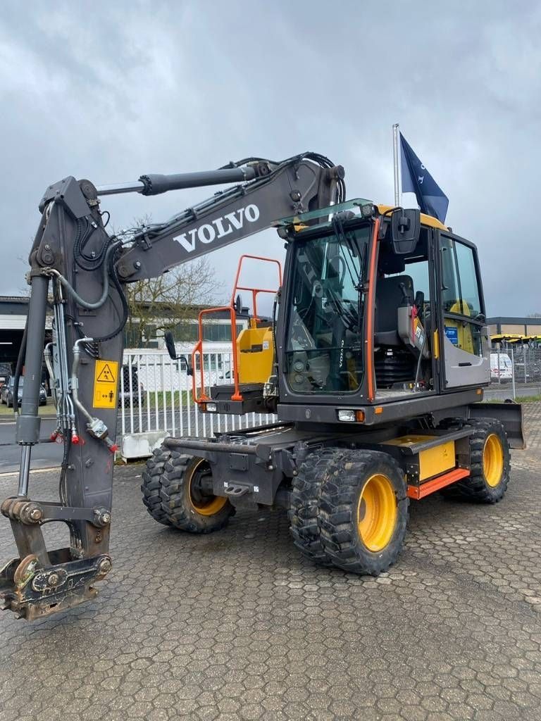 VOLVO ewr 130 e Excavadora de ruedas 116.500 €