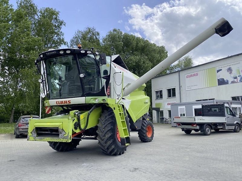 E-FARM: Claas Tucano 430 - Moissoneuse-batteuse - id NCCWUDF - 89 000 € - Année: 2010 - Lecture du nombre d'heure: 3 001,Puissance du moteur (chevaux): 258,Allemagne