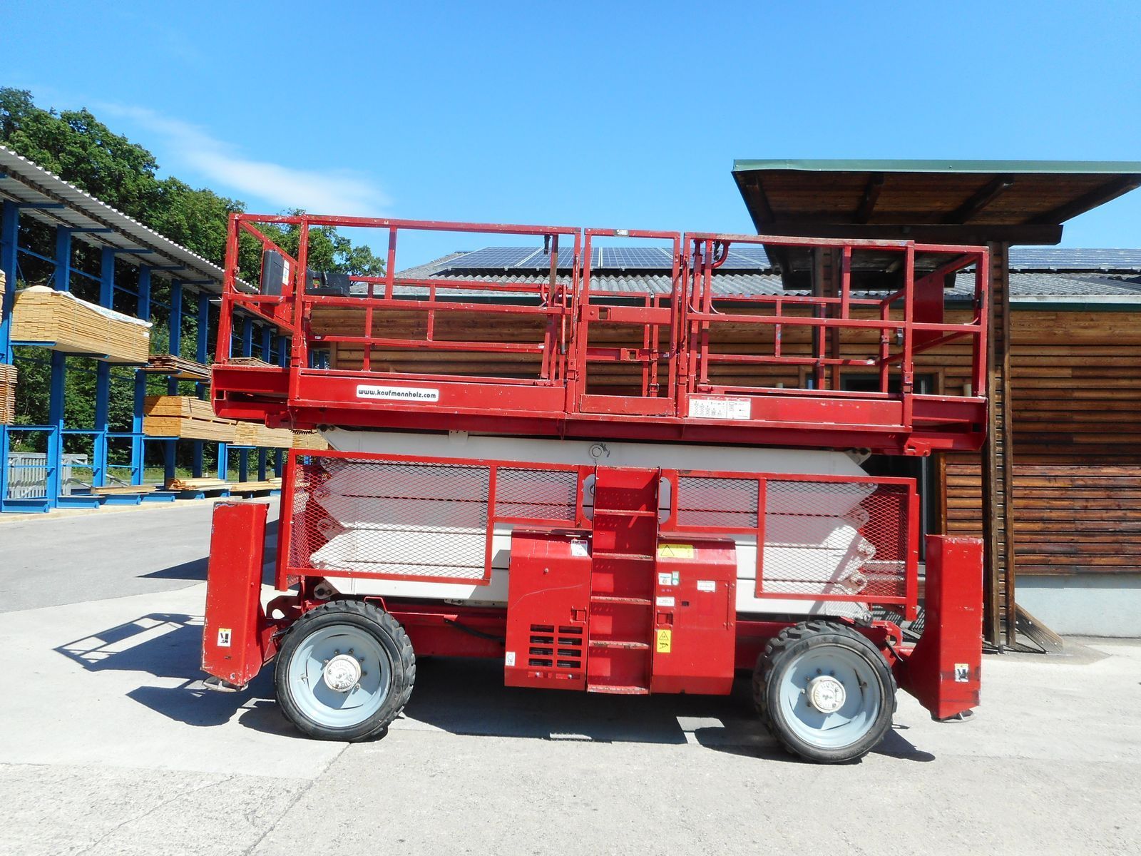 E-FARM: Genie gs 5390 diesel allrad scherenbühne 18 meter !! - Selbstfahrende Plattform - id RAEWY8N - 10.900 € - Baujahr: 2006 - Österreich