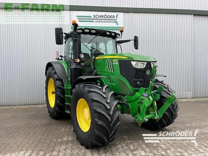 John Deere 6215 R Trattore 99.885 €
