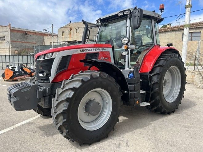 E-FARM: Massey Ferguson 7S.180 Exclusive - Tractor - id H8FED1P - 99.206 € - Año: 2024 - Horas: 965,Potencia del motor: 182,España