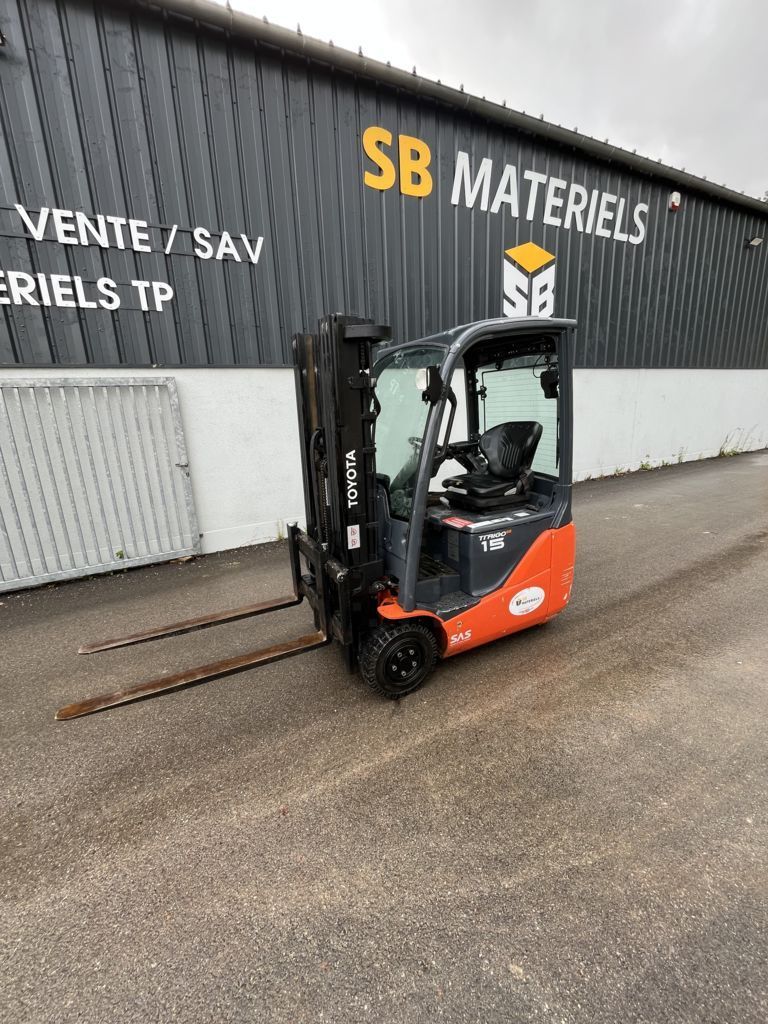 TOYOTA 8fbe15t Gabelstapler 18.490 €
