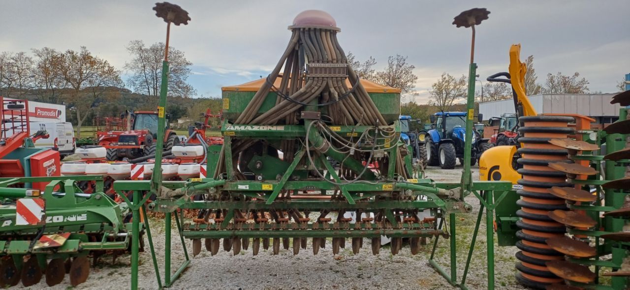 Amazone adp 303 special Burghiu 7.600 EUR