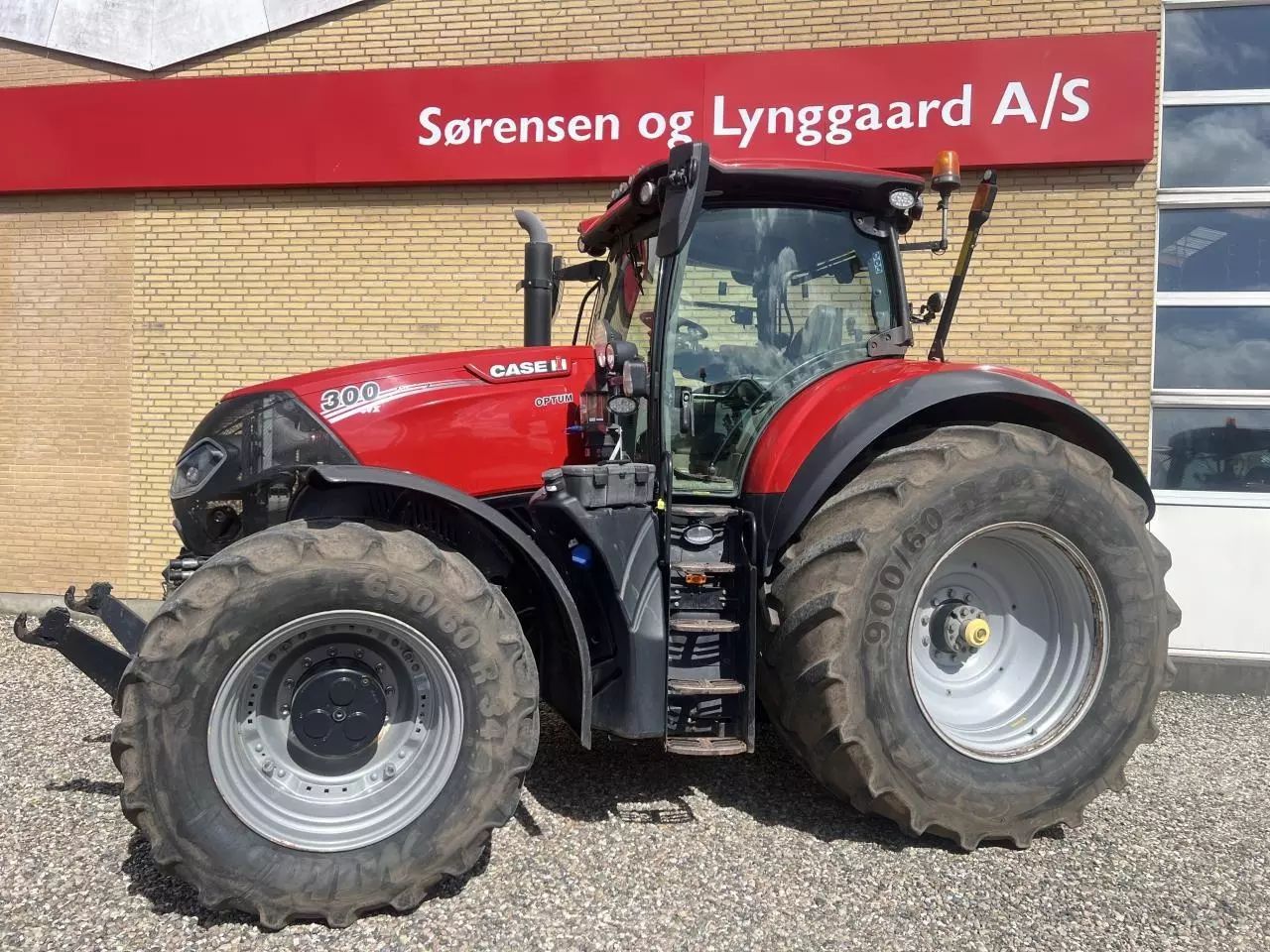 Case IH Optum 300 Tracteur 93 657 €