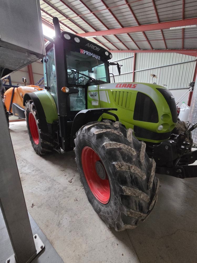 Claas Arion 640 Tractor €39,500