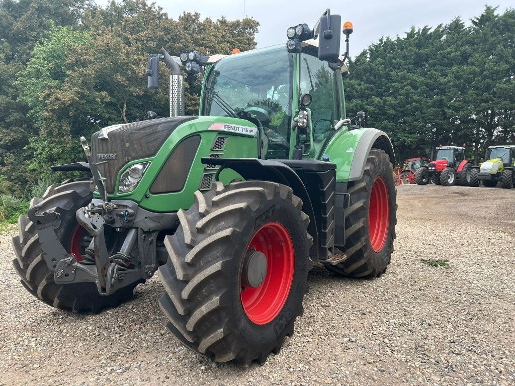 Fendt 716 Vario Tractor €74,757
