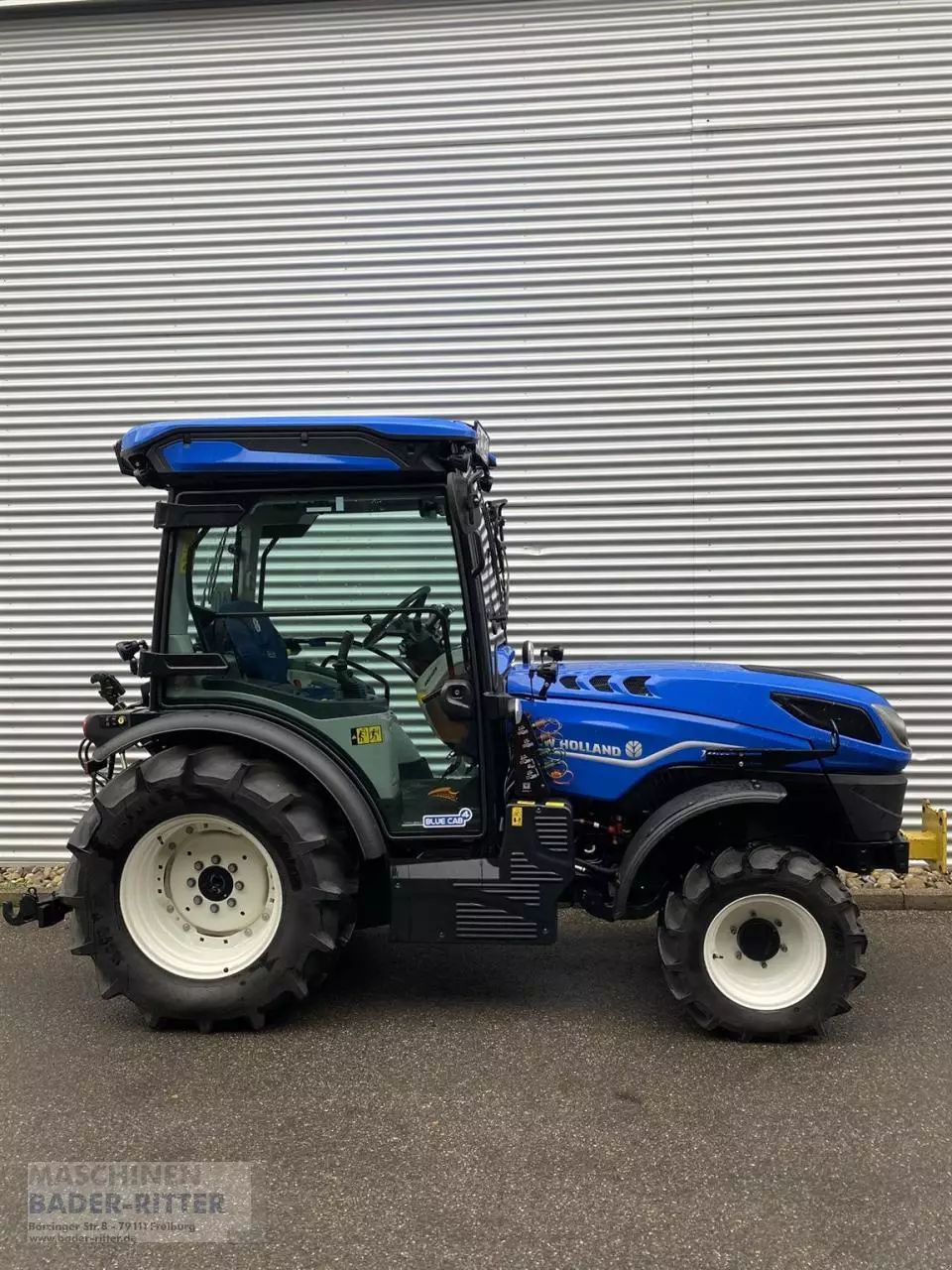 New Holland T4.100 V Traktor 63 000 €