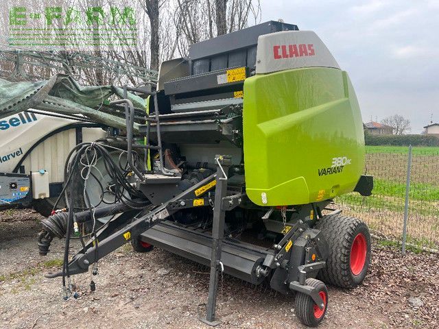 Claas Variant 380 RC Presă de balotat 18.000 EUR