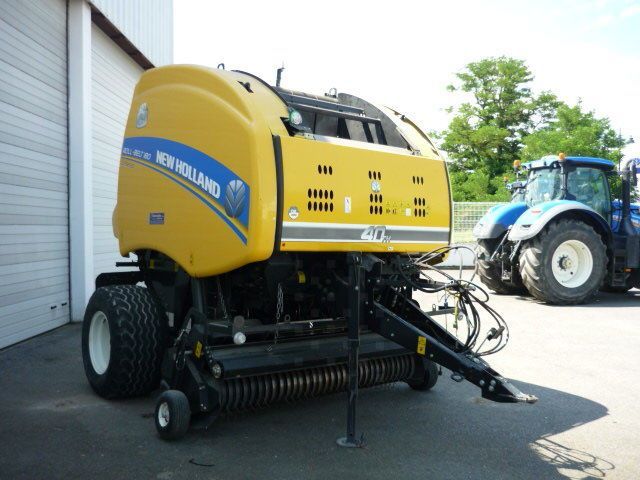 E-FARM: New Holland Roll Belt 180 Super Feed - Ballepresser - id SPWL81S - 19.000 € - Produktionsår: 2015 - Samlet antal producerede baller: 20.000,Frankrig