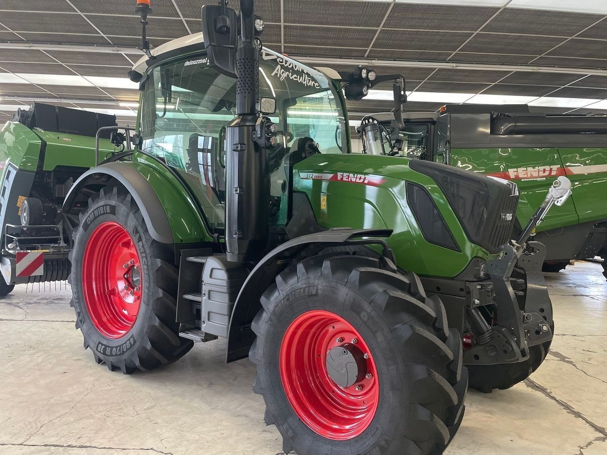 E-FARM: Fendt 312 Vario - Traktor - id YMSQHFK - 105.000 € - Baujahr: 2023 - Abgelesene Motorstunden: 19,Motorleistung (PS): 105,Frankreich