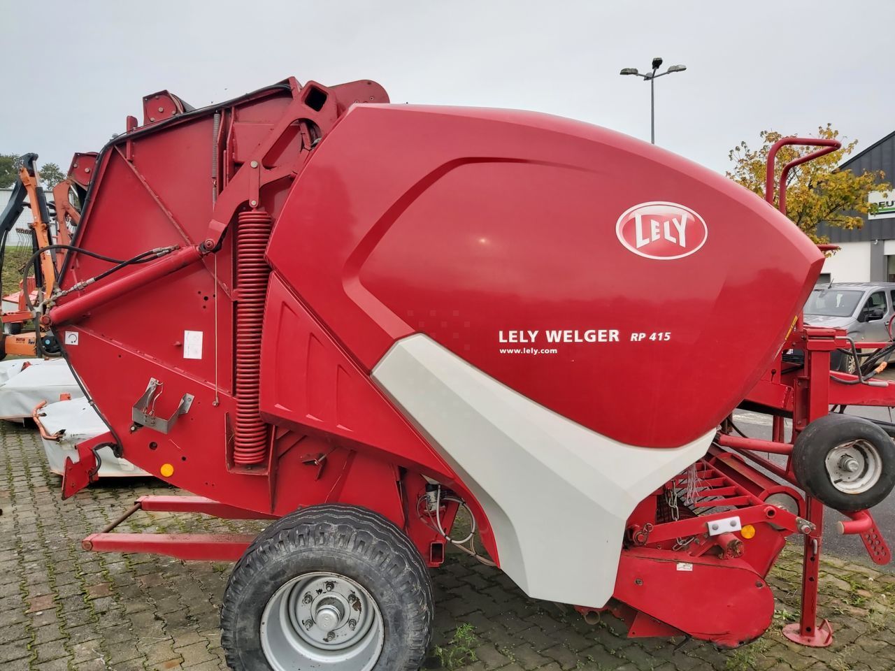 E-FARM: Lely-Welger rp 415 - Presse à balles - id DK7SD9H - 13 000 € - Année: 2012 - Balles produites: 10 000,France