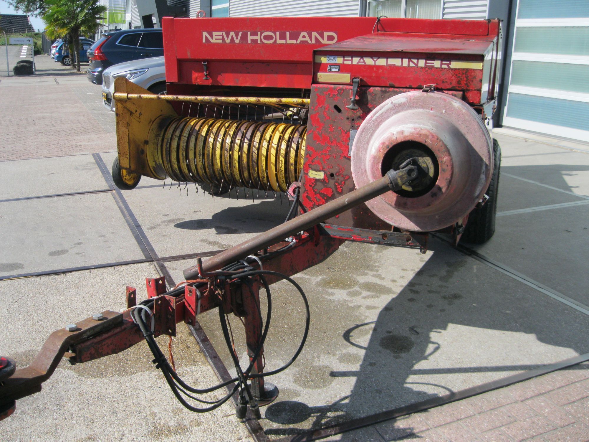 New Holland Hayliner 386 Empacadora 3250 €