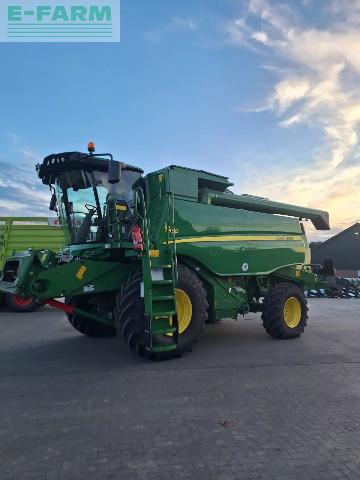 John Deere T 550 Mähdrescher 118.000 €