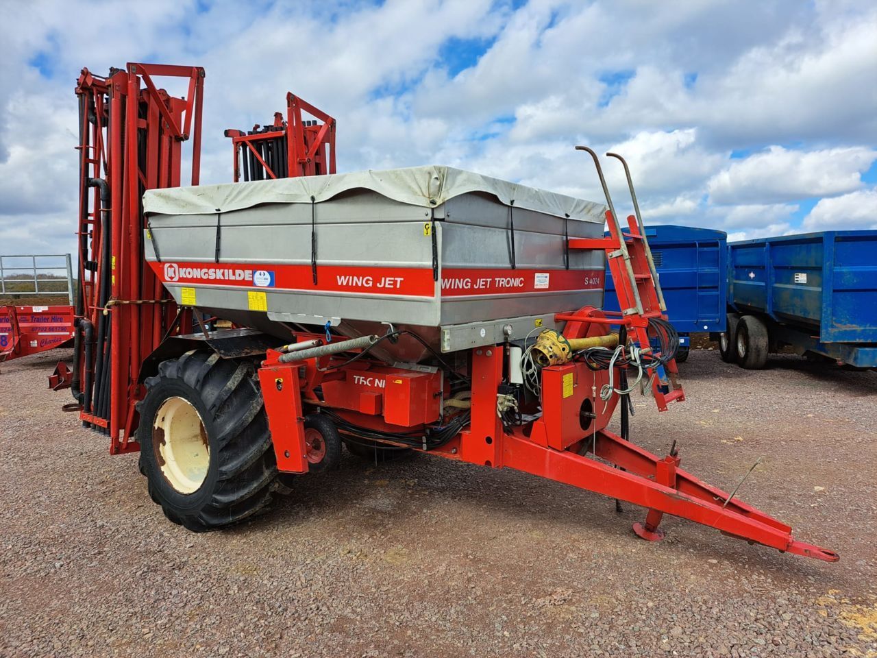 KONGSKILDE wingjet 4024 pneumatic fertiliser spreader, 2006, 24 metre wide - tivetronic Esparcidor de abono 12.461 €