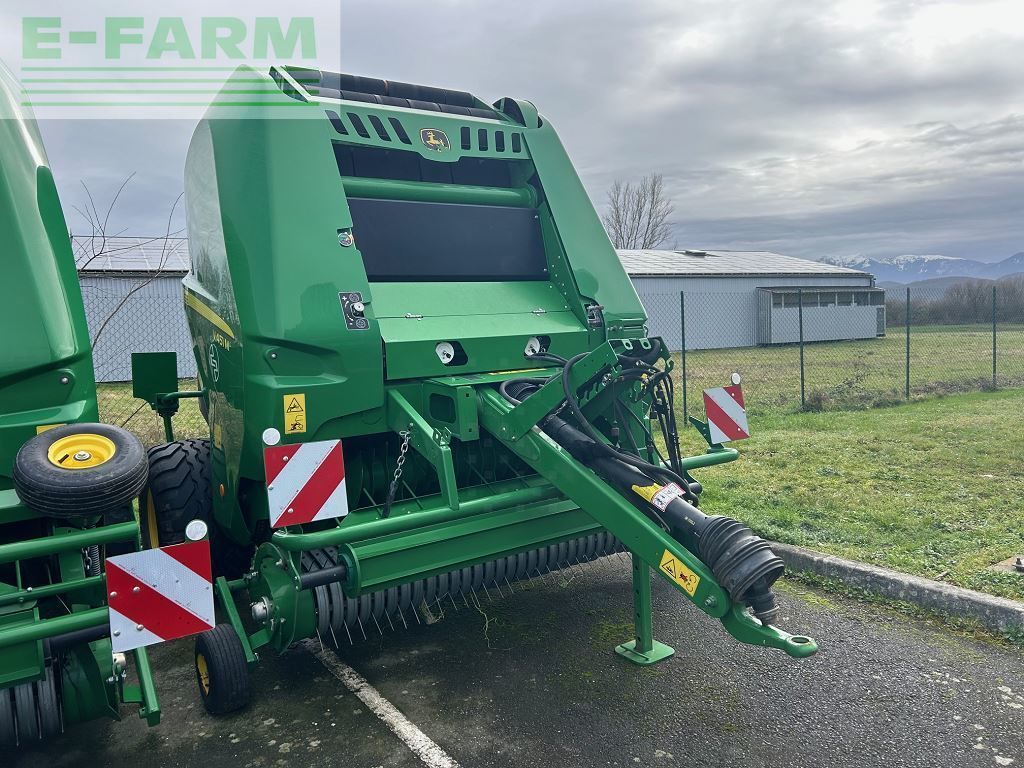 John Deere V451M Presă de balotat 33.000 EUR