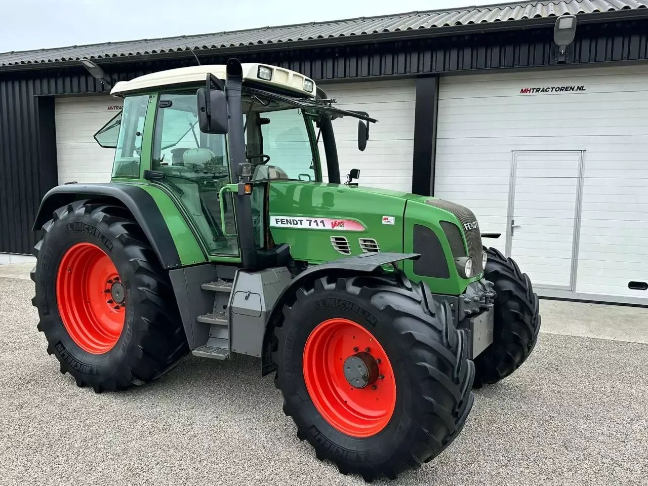 Fendt 711 Vario Traktor 24 750 €