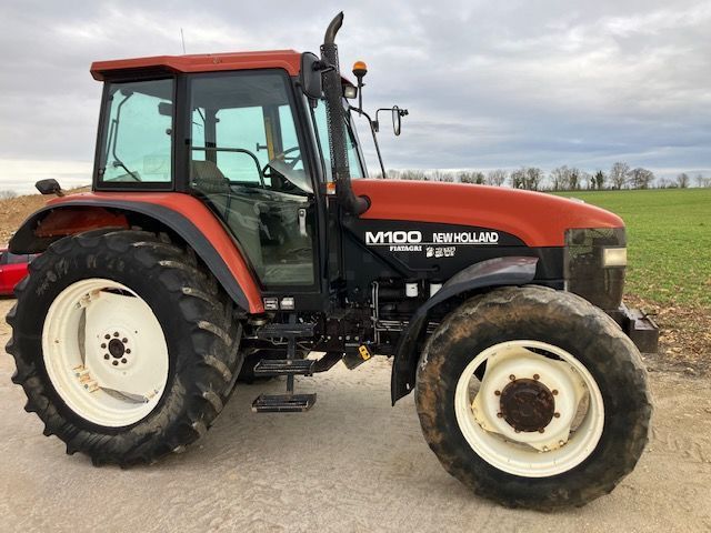 New Holland M 100 Traktor 22 000 €