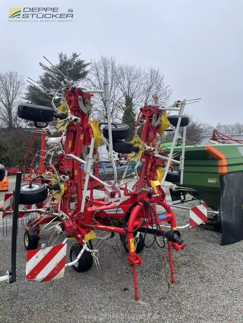 Pöttinger Hit 8.81 Tedder €9,950