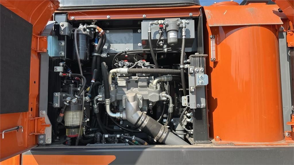 E-FARM: Hitachi zx220w-7 - Wheeled excavator - id CGNVCLZ - Year
