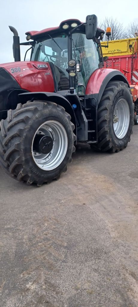 Case IH Optum 300 CVX Tractor €125,000