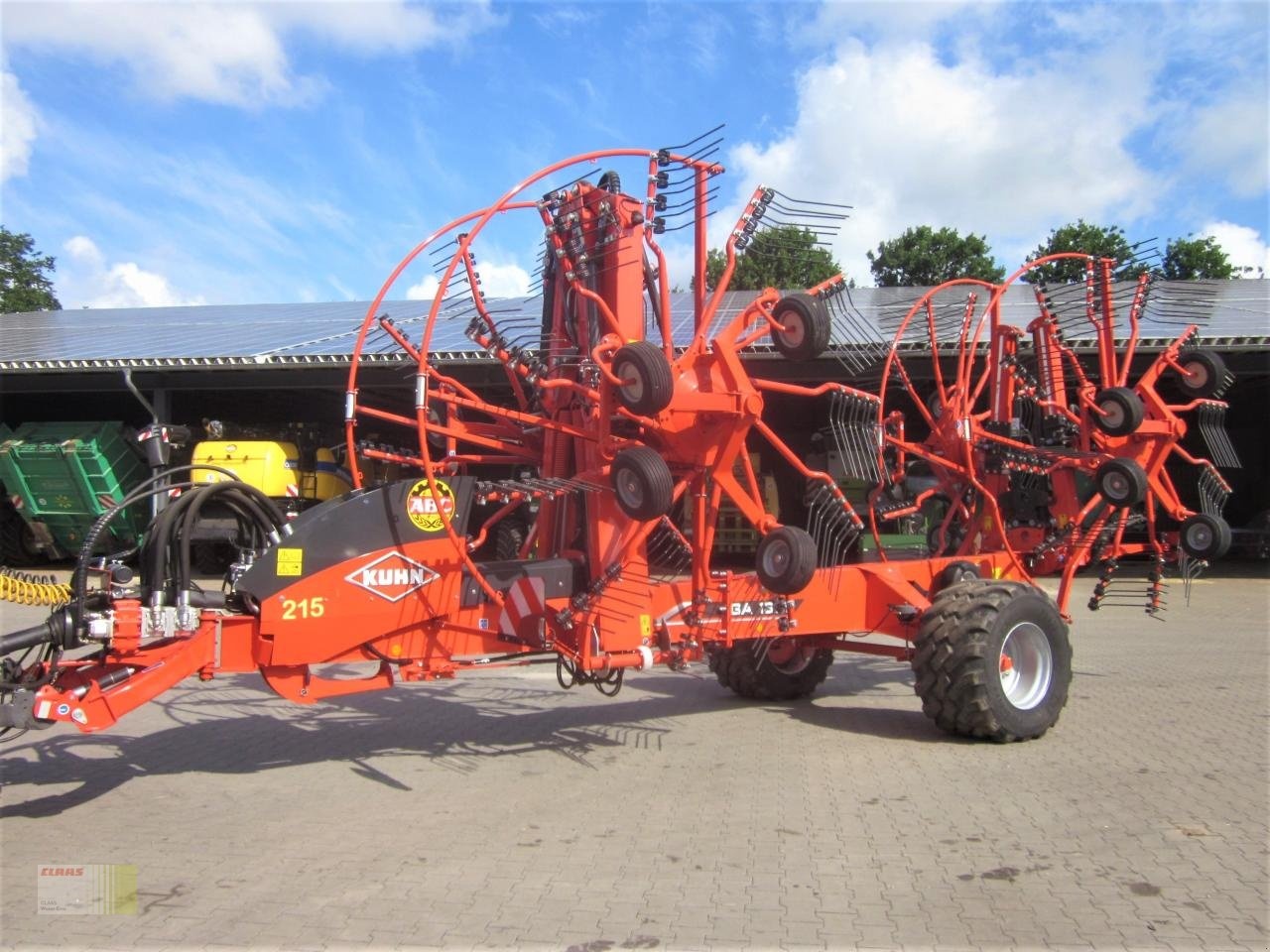 Kuhn GA 13131 windrower €63,025