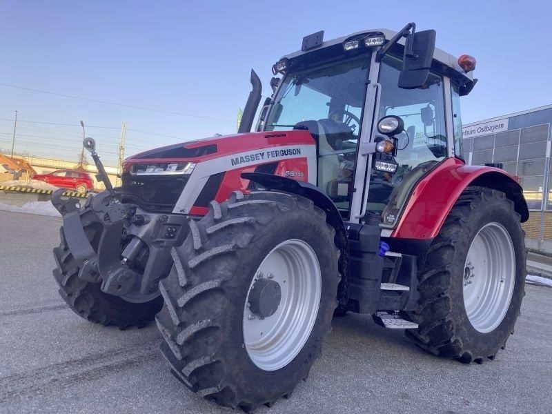 Massey Ferguson 5S.115 Efficient Tractor 77.500 EUR