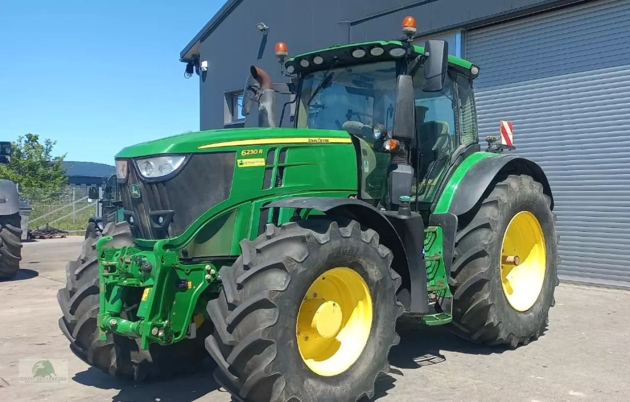 John Deere 6230 R Traktor 97 500 €