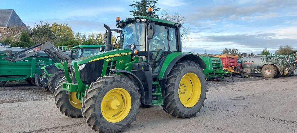 John Deere 6120 M Traktor 84.000 €