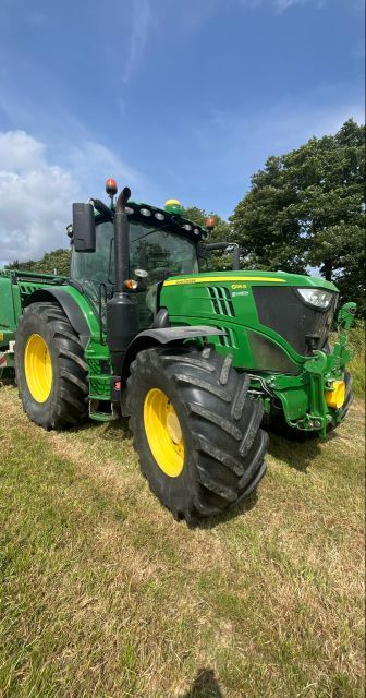 E-FARM: John Deere 6195 R - Tractor - id ALY1FAF - €117,800 - Year of construction: 2020 - Engine hours: 3,650,Engine power (HP): 200,France