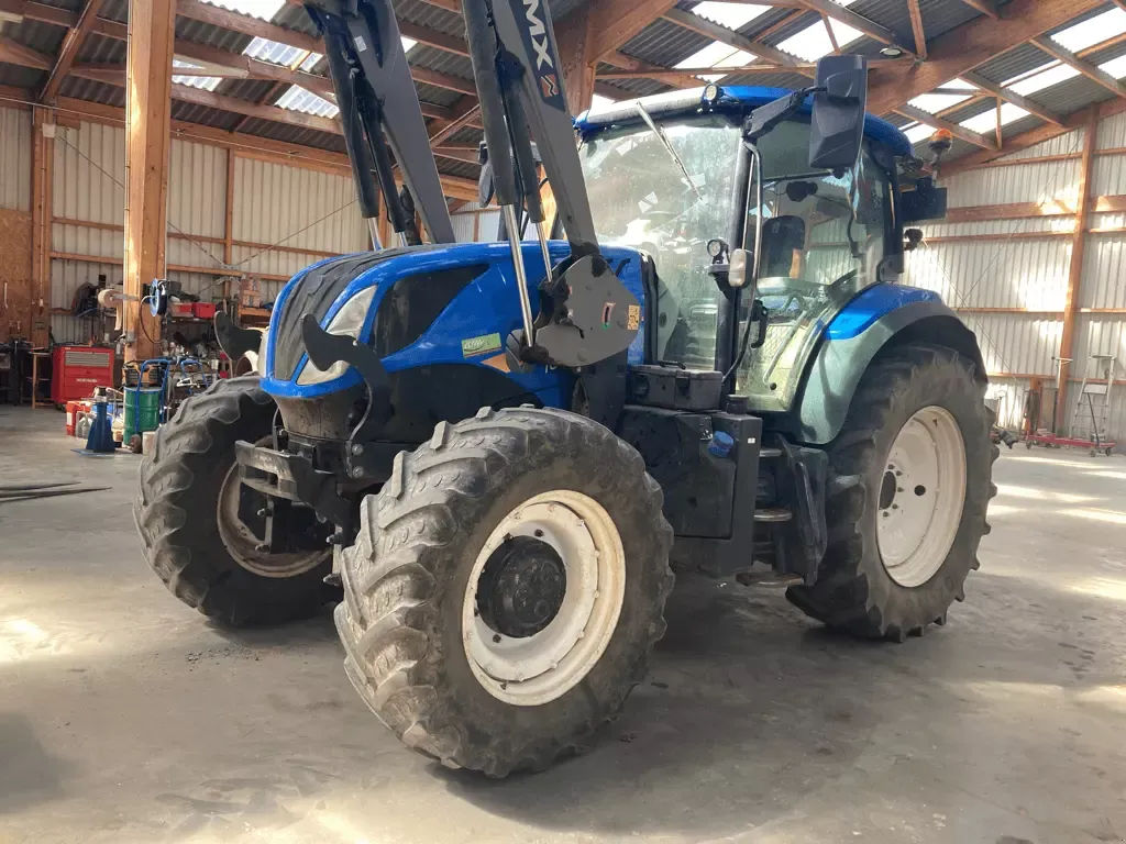E-FARM: New Holland T6.180 - Traktor - id HIGLSN1 - 57.000 € - Baujahr: 2018 - Abgelesene Motorstunden: 5.400,Motorleistung (PS): 158,Frankreich