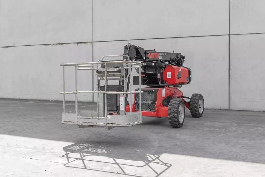 Manitou mango 12 Self propelled platform €36,000