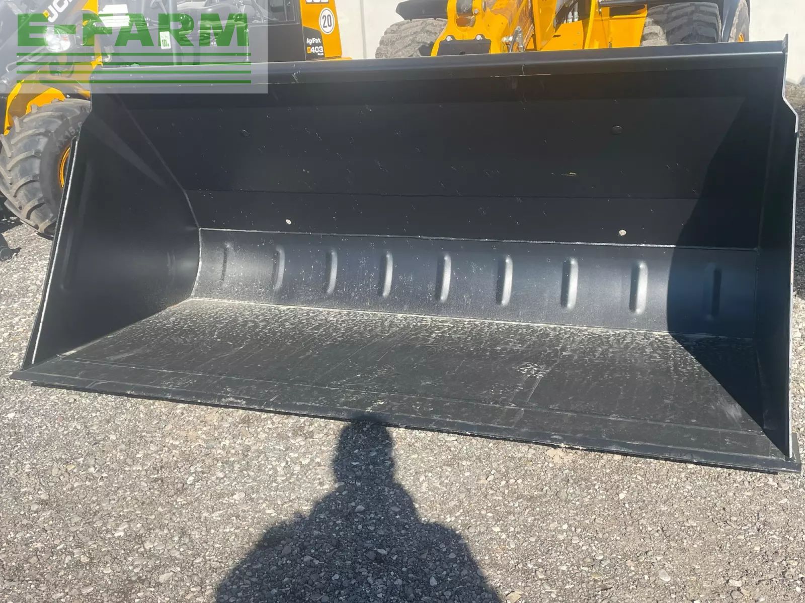 Alö bucket 245 vl Attachment €1,800