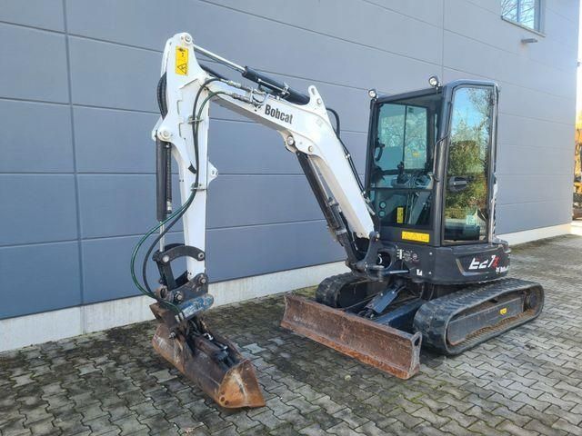 Bobcat E27z Mini excavator €25,950