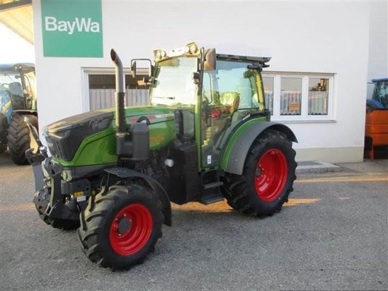 E-FARM: Fendt 210 Vario P - Trattore - id UMCYQQ4 - 90.336 € - Anno di costruzione: 2023 - Ore: 445,Potenza del motore: 100,Germania