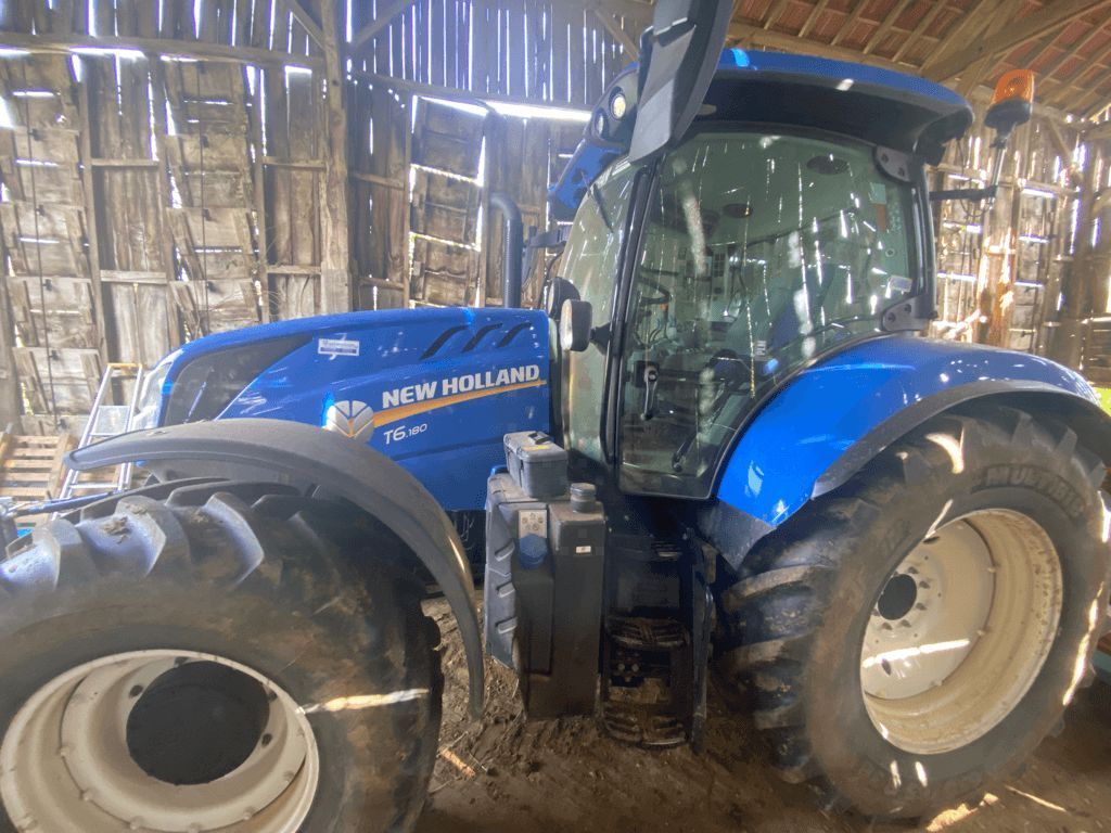 E-FARM: New Holland T6.180 - Tractor - id FRHICAC - €77,000 - Year of construction: 2018 - Engine hours: 2,500,Engine power (HP): 160,France