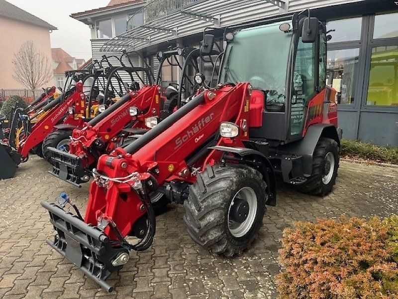 E-FARM: Schäffer 5680 t - Manipulador telescópico - id SNRSJCC - Año: 2024 - Horas: 1,Potencia del motor: 75,Alemania