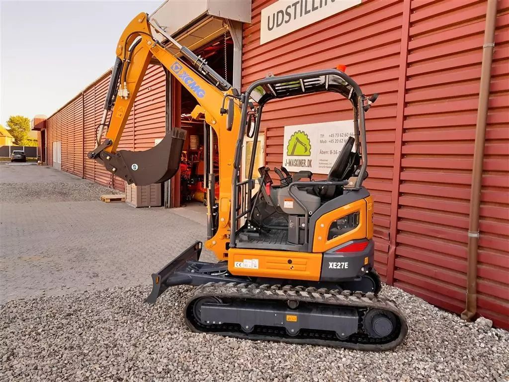 XCMG XE27U Экскаватор 20 075 €