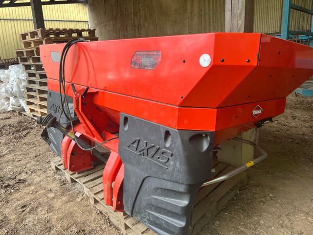 E-FARM: Kuhn axis - Düngerstreuer - id BSNA2PG - 5.900 € - Baujahr: 2023 - Frankreich