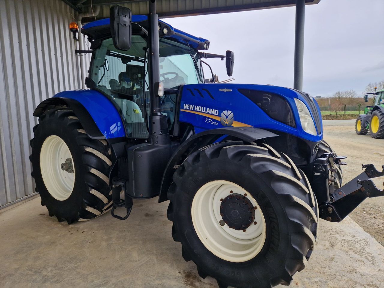 New Holland T7.230 Tractor 55.000 EUR