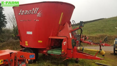 E-FARM: Jeantil mvv 14 - Mixer feeder - id Q45BJXG - €8,300 - Year of construction: 2007 - France