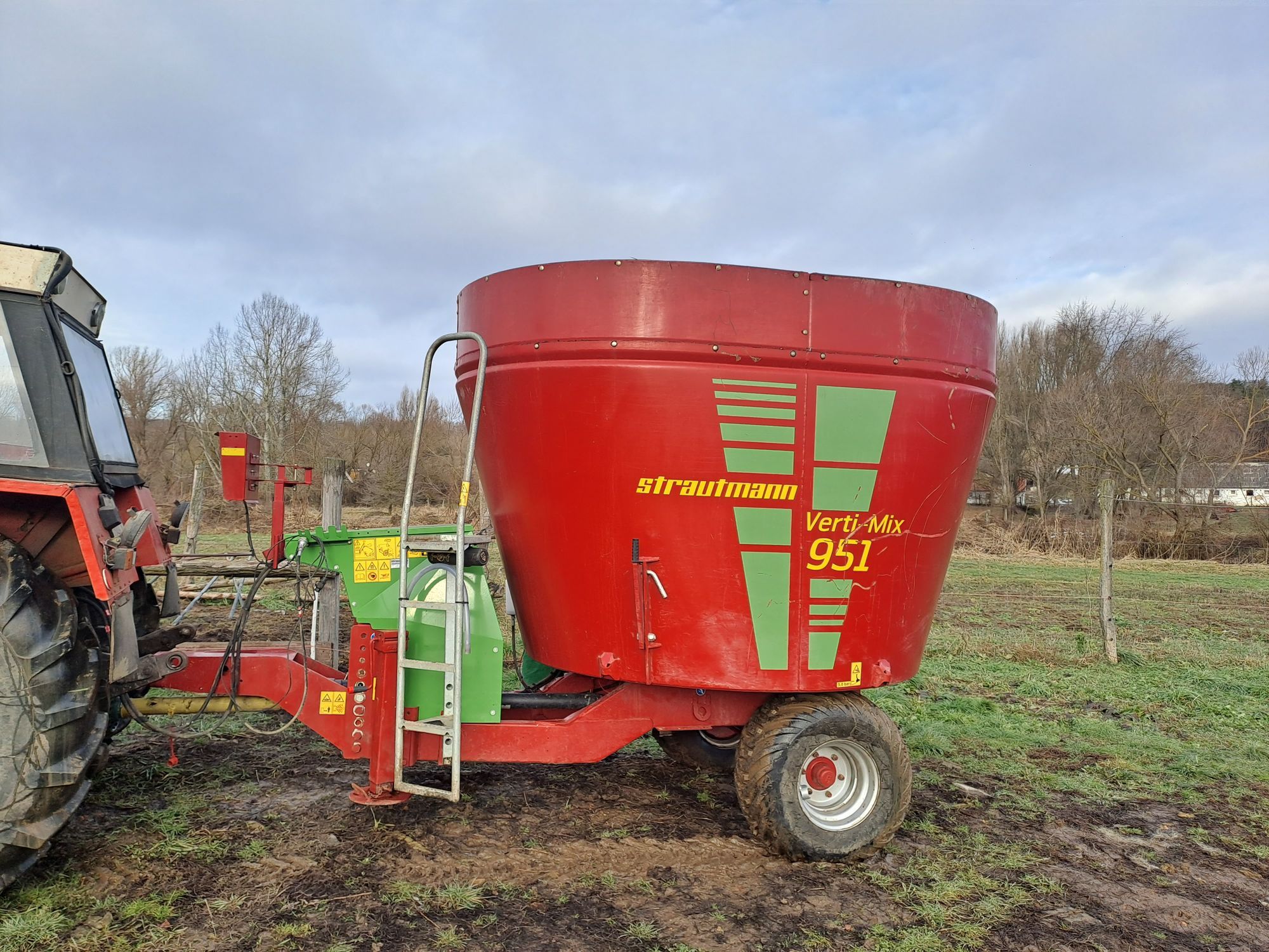 E-FARM: Strautmann Verti-Mix 951 - Futtermischwagen - id EEPE9F8 - 14.350 € - Baujahr: 2018 - Deutschland