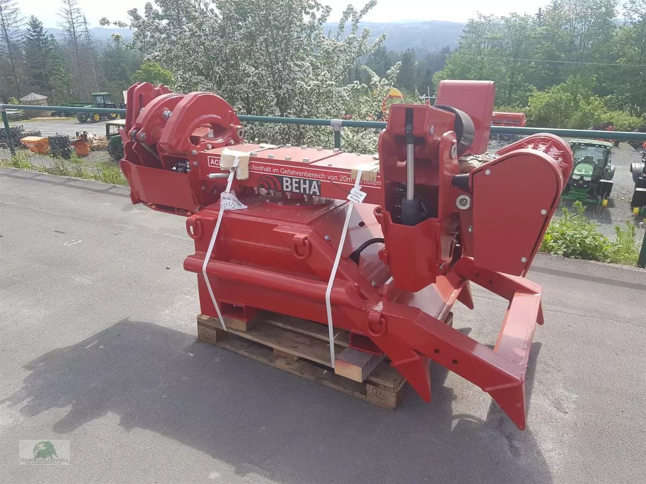 E-FARM: sonstige beha entaster - Forestry equipment - id AEP1TWW - Germany